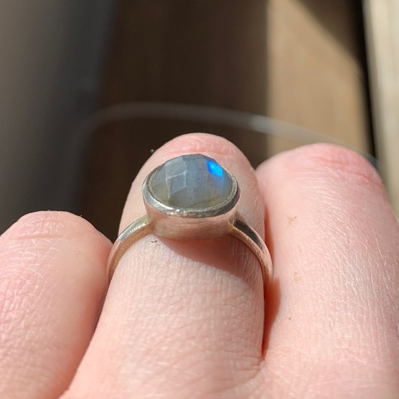 Handmade Labradorite Bezel Ring - Picture 5 of 8